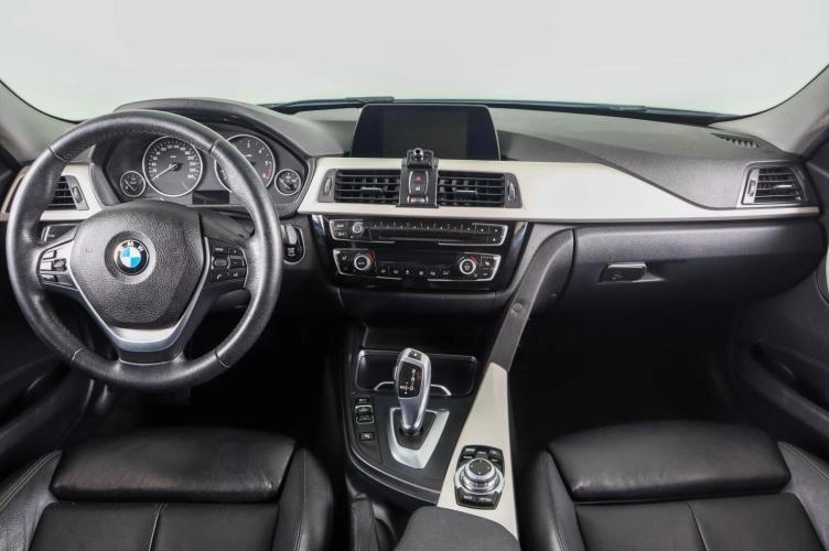 BMW 3 серия 14 из 27