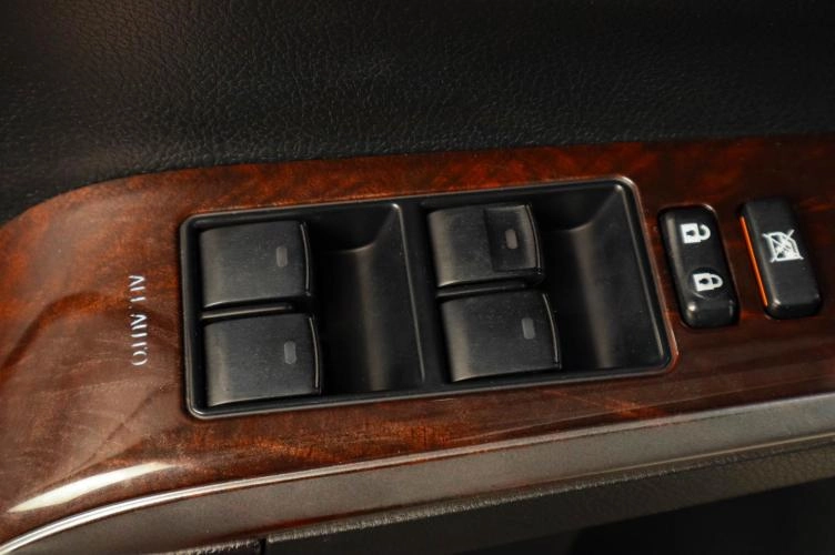 Toyota Camry 18 из 19