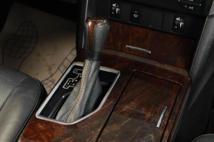 Toyota Camry 17 из 19