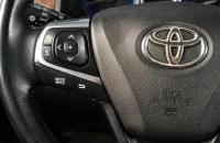 Toyota Camry 14 из 19