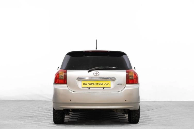 Toyota Allex 5 из 6