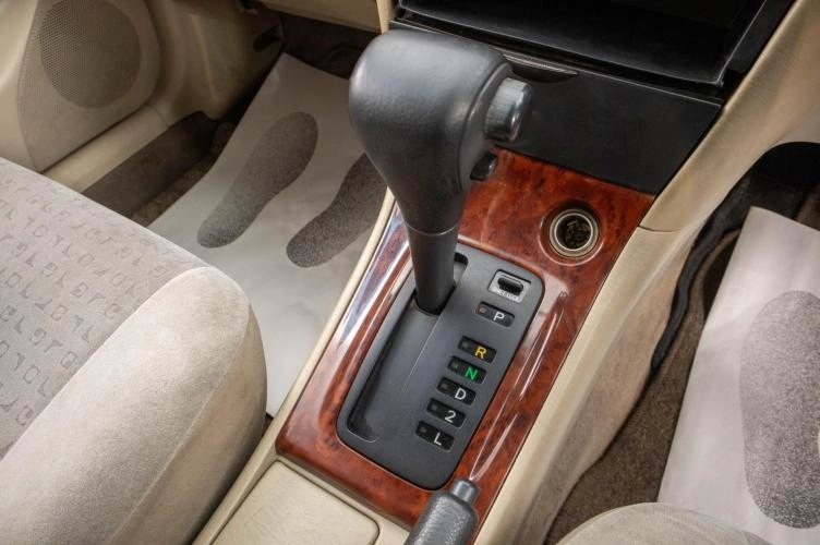 Toyota Allex 16 из 20