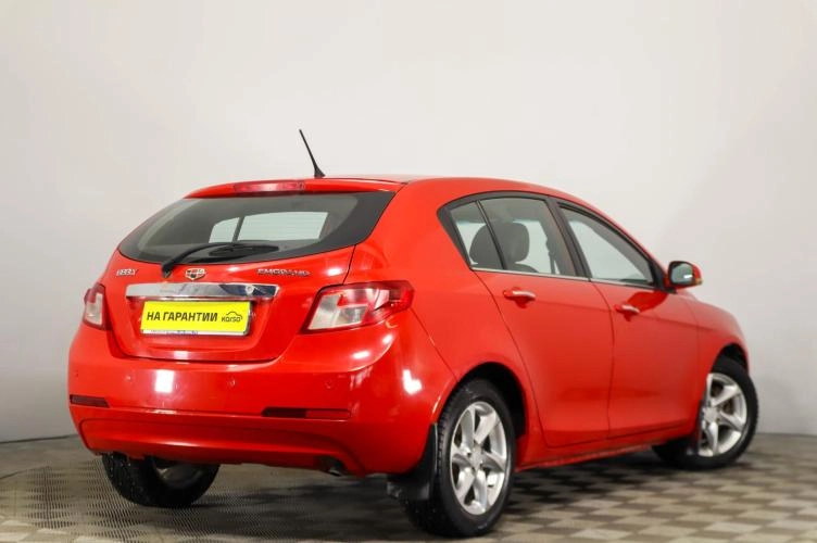 Geely Emgrand EC7 4 из 5