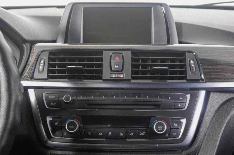 BMW 3 серия 19 из 22