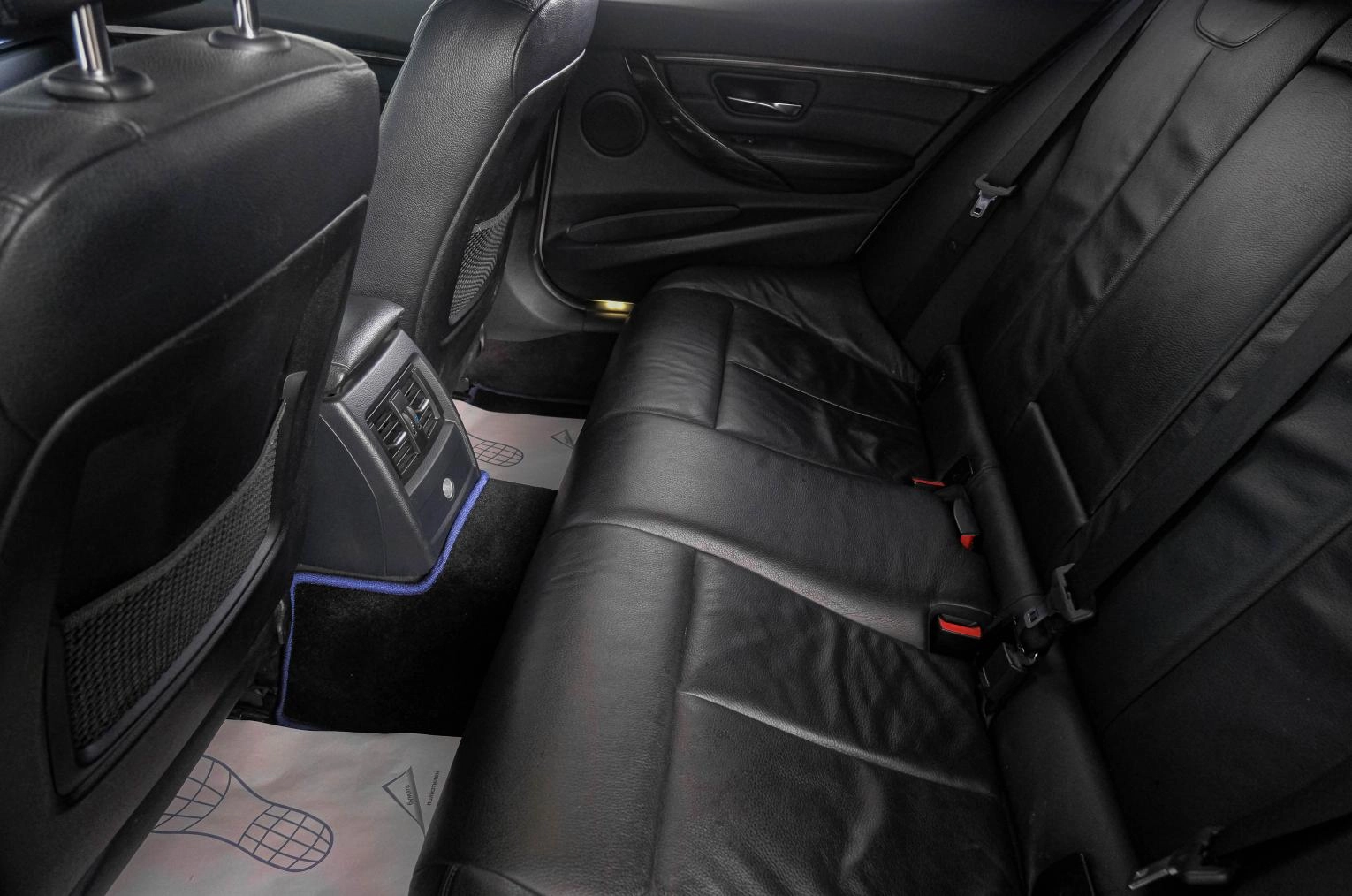 BMW 3 серия 9 из 22