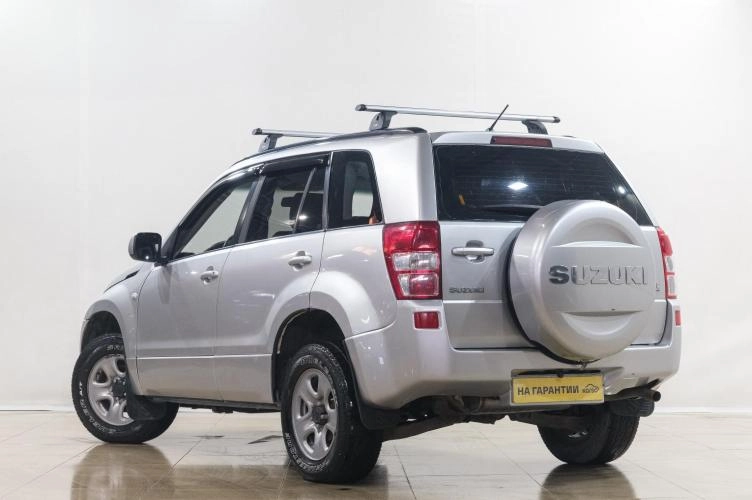 Suzuki Grand Vitara 4 из 5