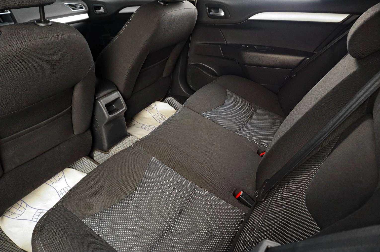Citroen C4 8 из 17