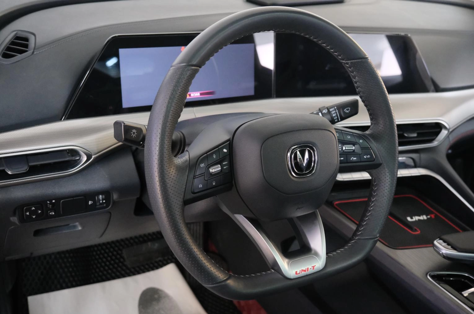 Changan UNI-T 12 из 23