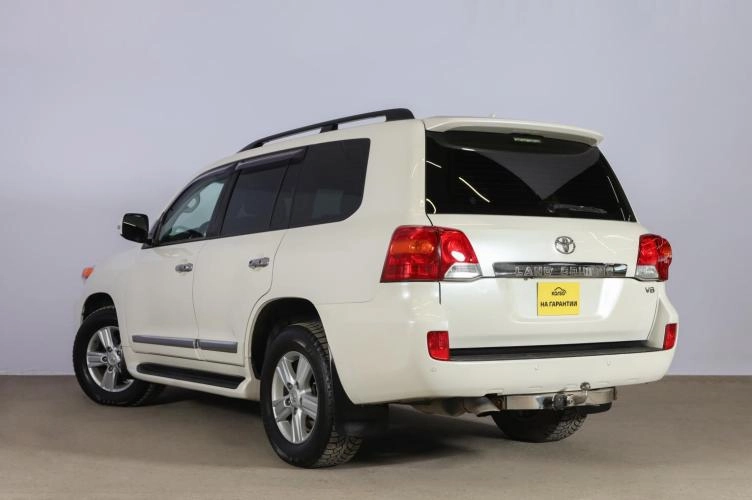 Toyota Land Cruiser 6 из 6