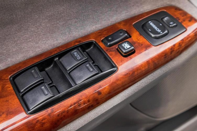 Toyota Camry 13 из 25