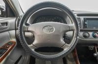 Toyota Camry 14 из 25