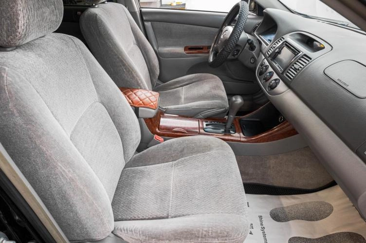 Toyota Camry 21 из 25