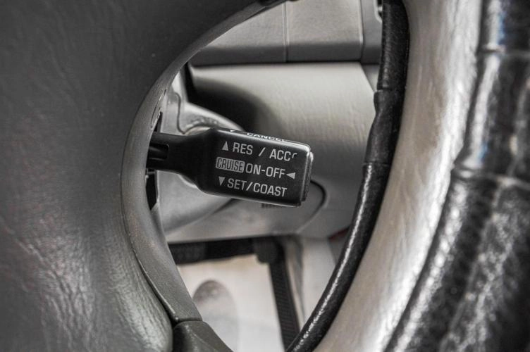 Toyota Camry 15 из 25