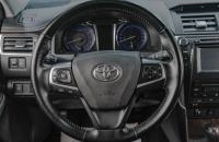 Toyota Camry 13 из 21