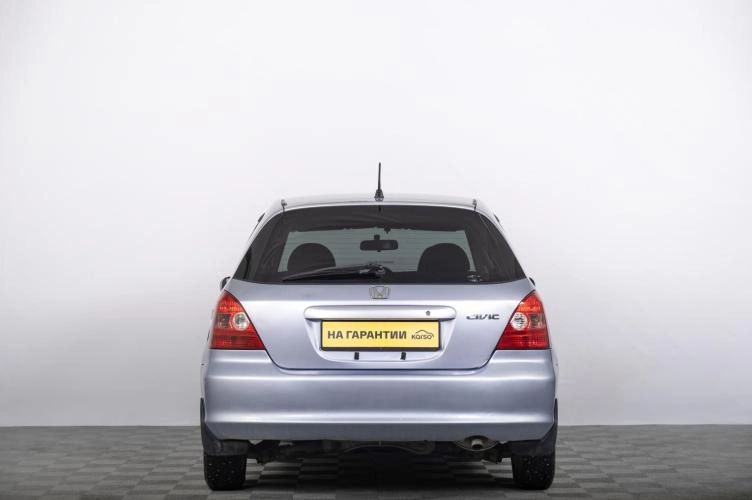 Honda Civic 4 из 6