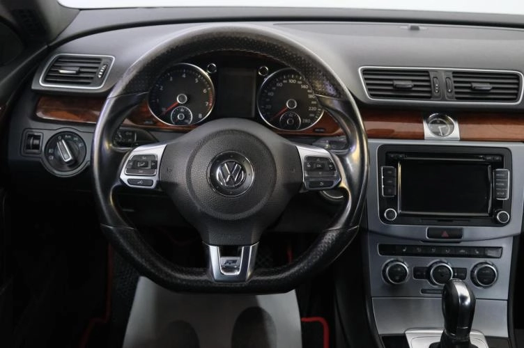 Volkswagen Passat CC 10 из 20