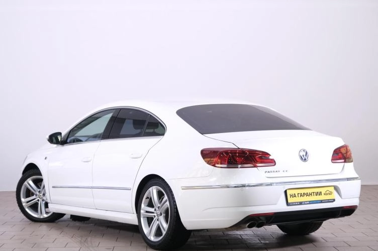 Volkswagen Passat CC 4 из 5