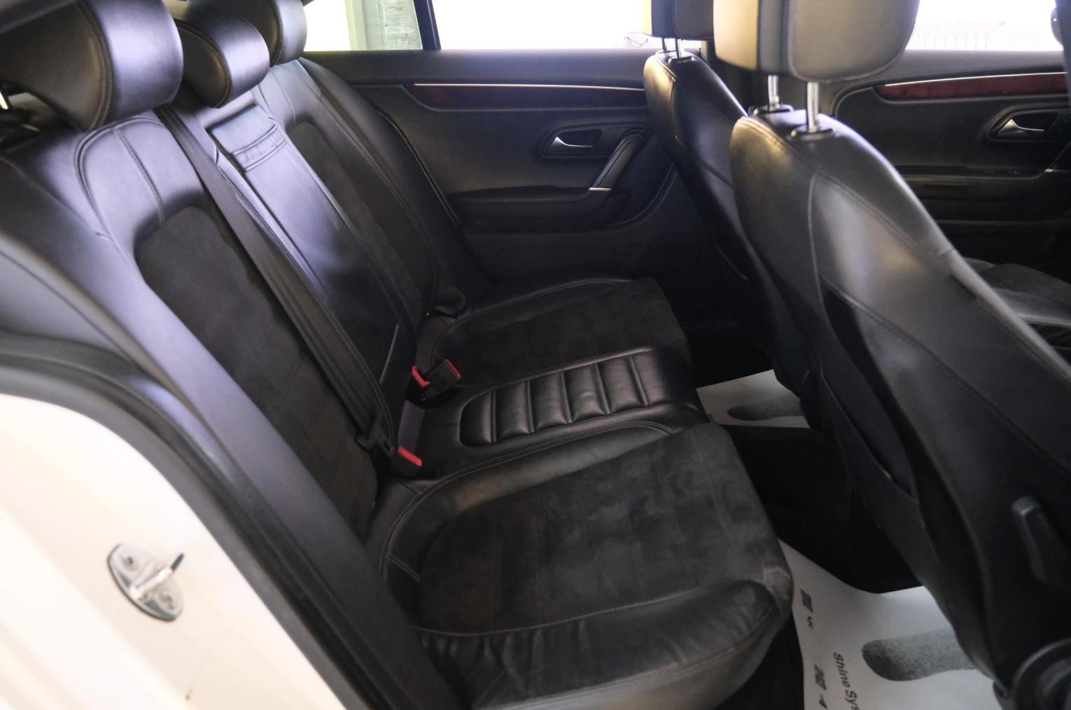 Volkswagen Passat CC 19 из 20