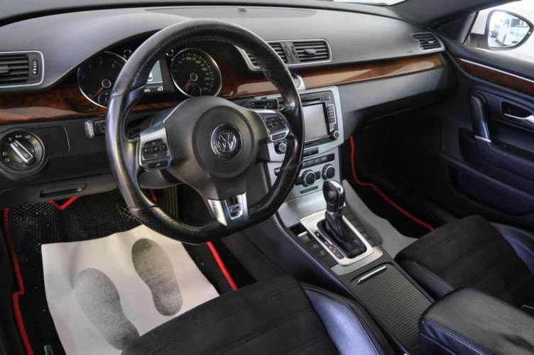 Volkswagen Passat CC 8 из 20