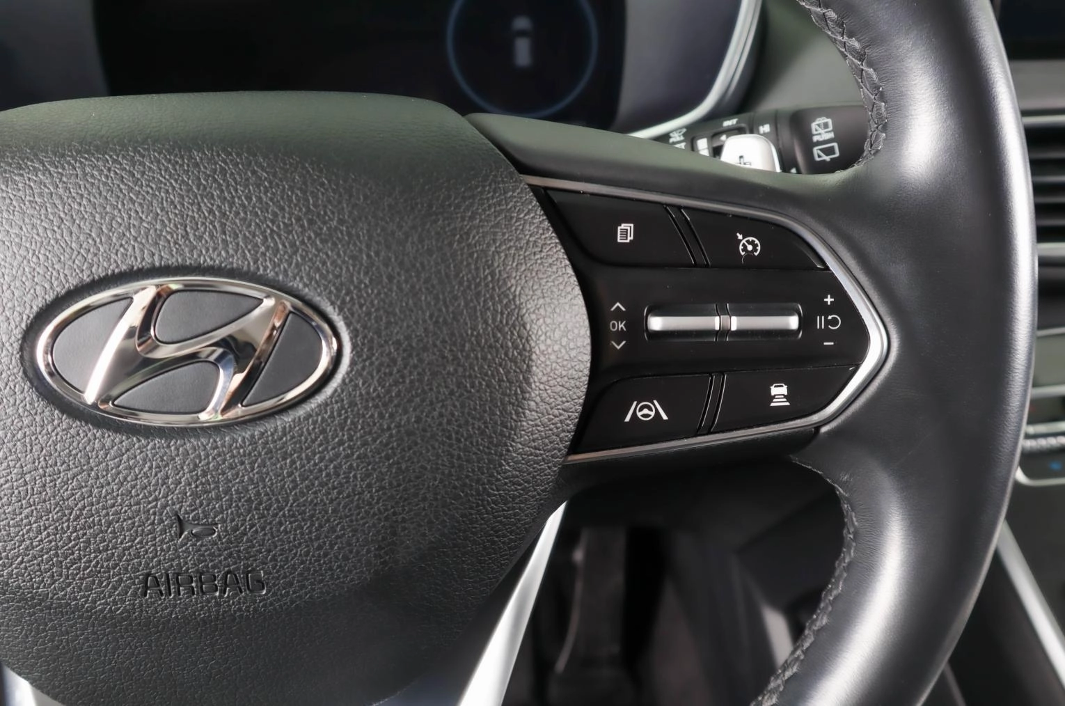 Hyundai Santa Fe 21 из 28