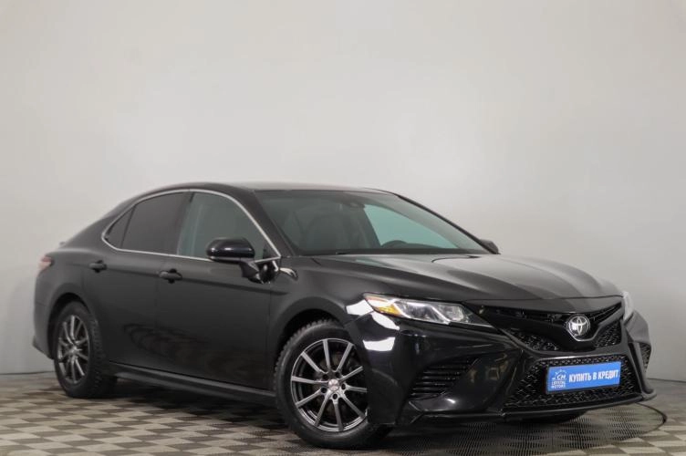 Toyota Camry 1 из 6