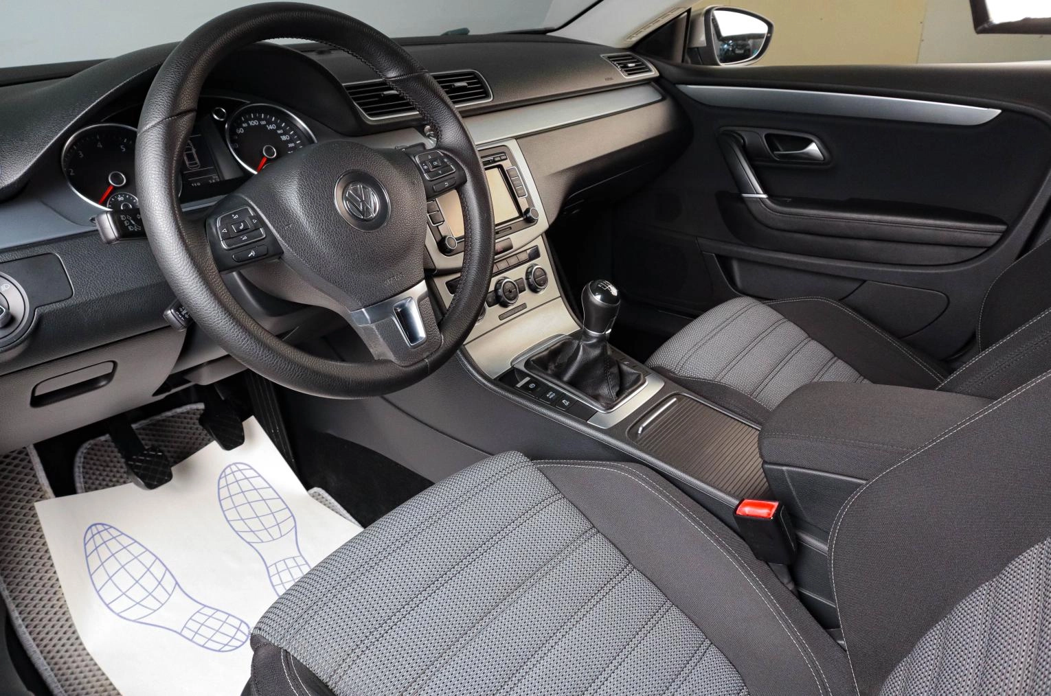 Volkswagen Passat CC 7 из 20