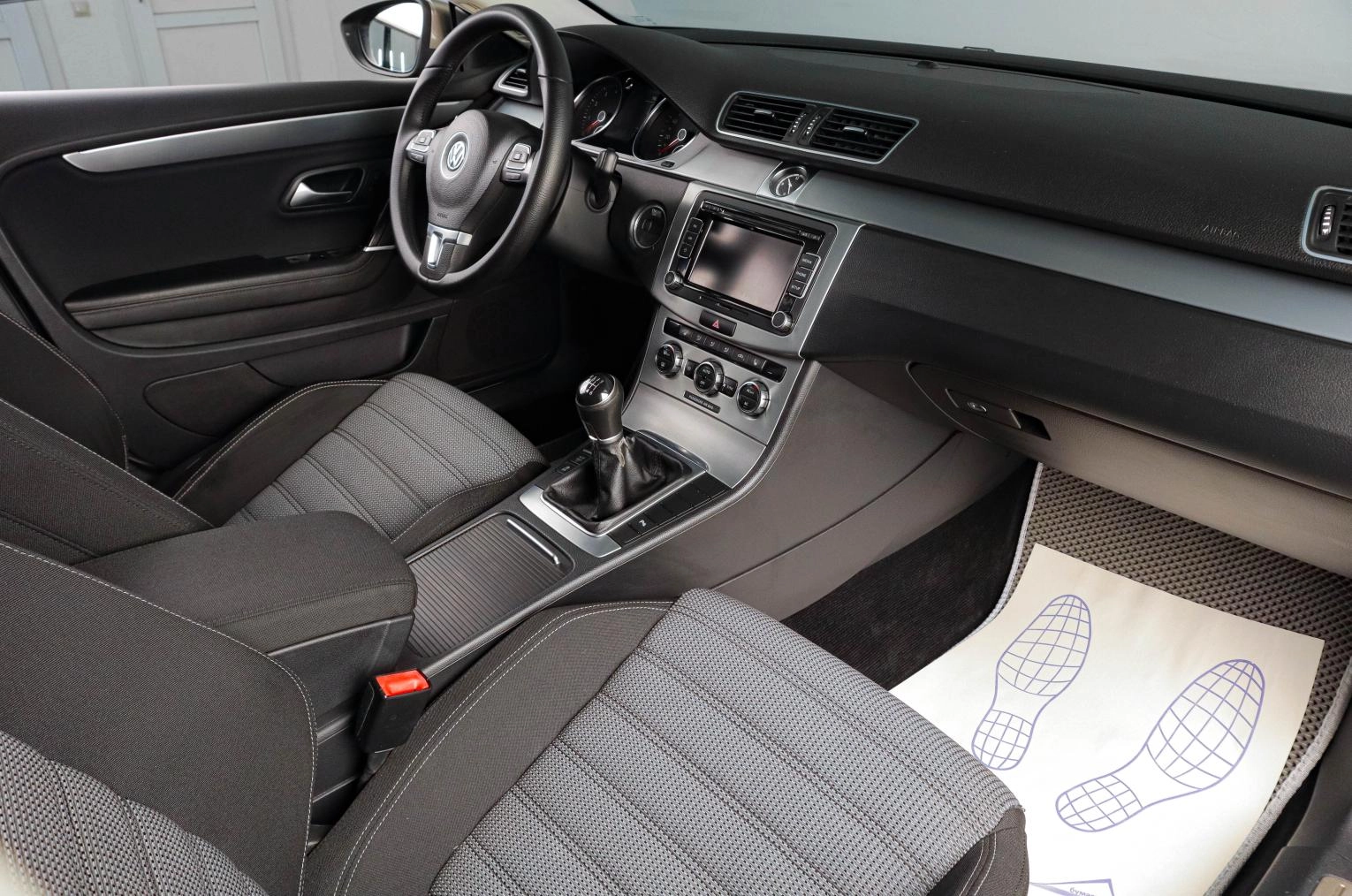 Volkswagen Passat CC 10 из 20