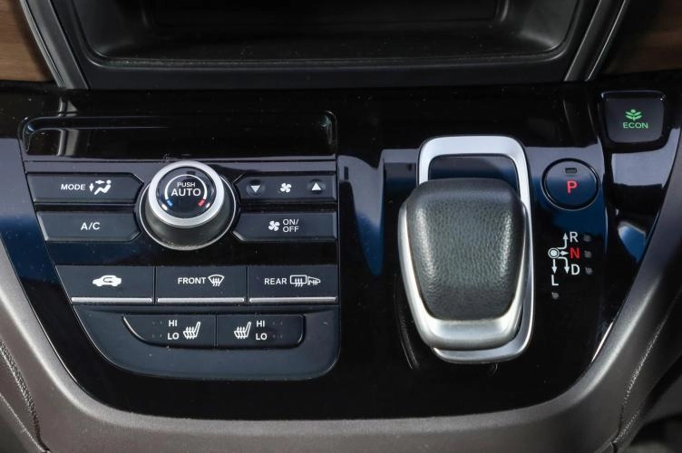 Honda Freed 15 из 18