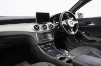 Mercedes-Benz CLA-класс 16 из 19