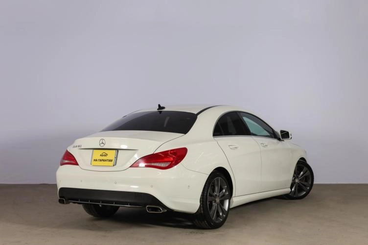 Mercedes-Benz CLA-класс 4 из 6