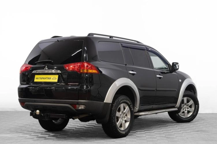 Mitsubishi Pajero Sport 4 из 5