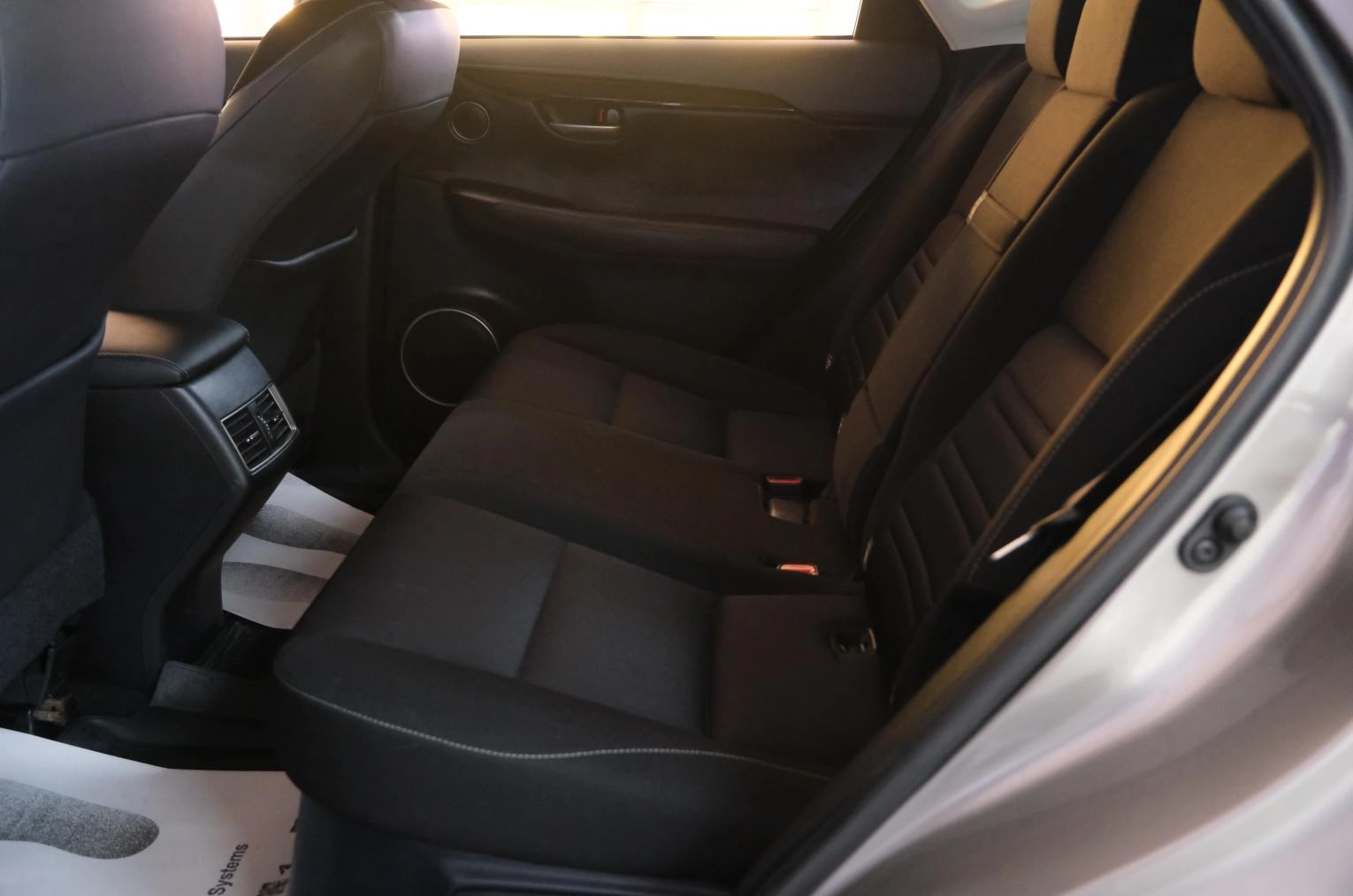 Lexus NX 17 из 19