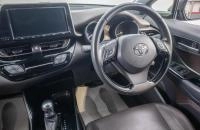 Toyota C-HR 18 из 28