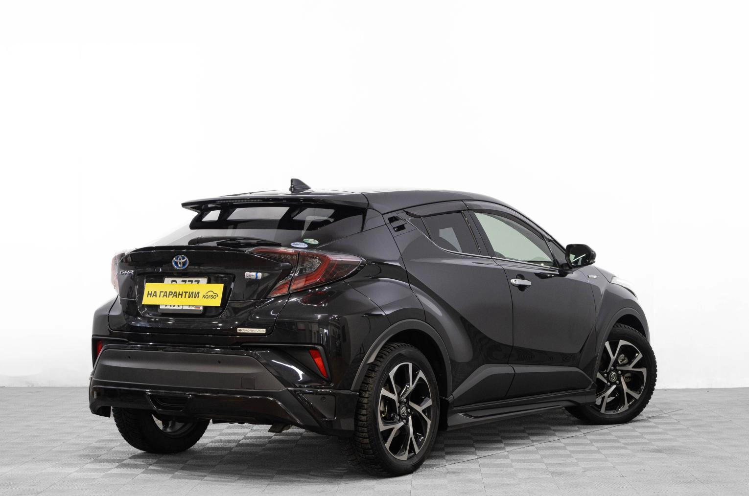 Toyota C-HR 4 из 28