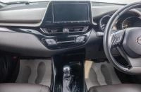 Toyota C-HR 19 из 28