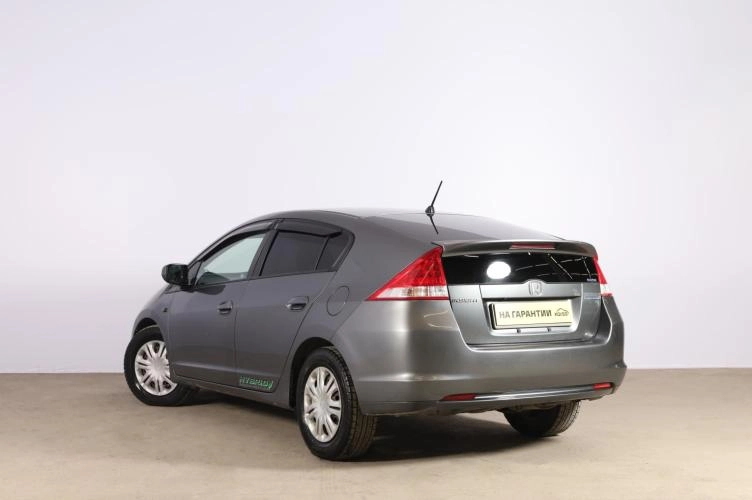 Honda Insight 4 из 6
