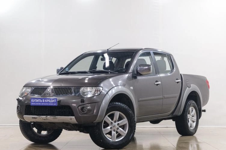 Mitsubishi L200 3 из 5