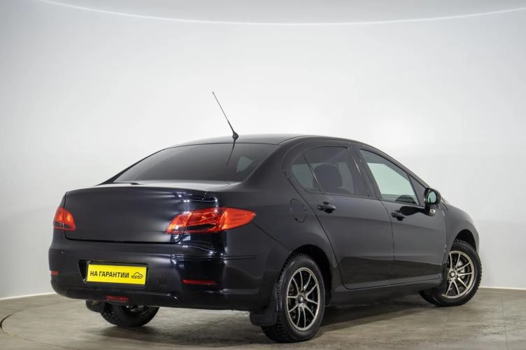 Peugeot 408 4 из 5