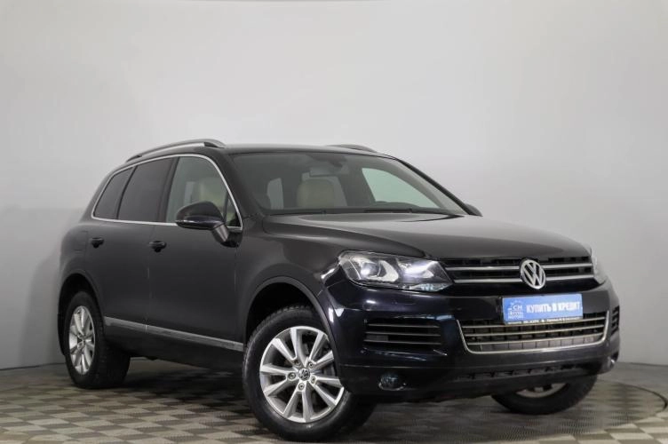 Volkswagen Touareg 1 из 5