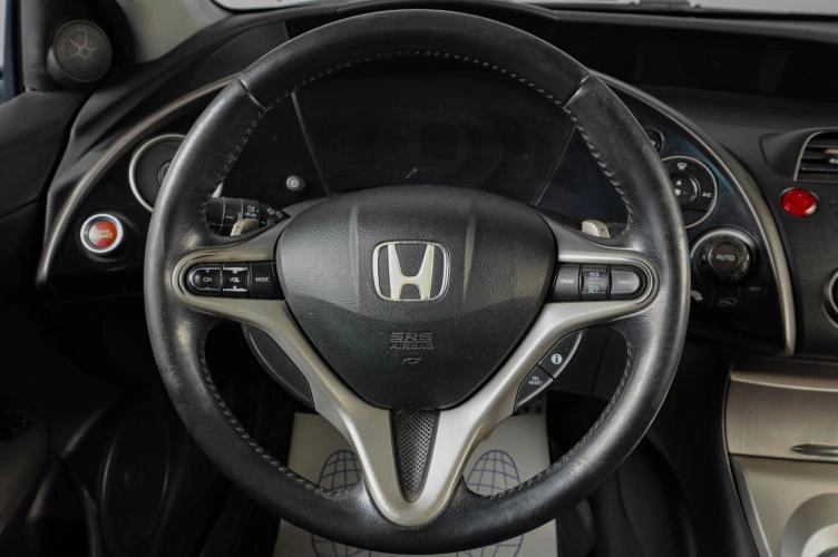Honda Civic 13 из 18