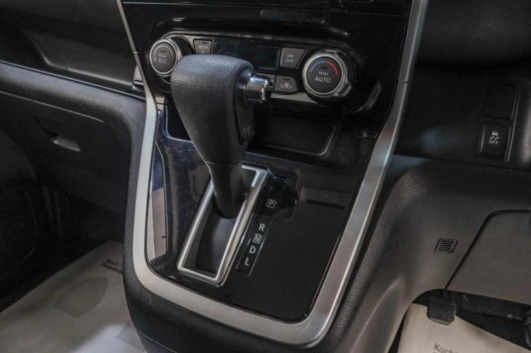 Nissan Serena 14 из 17