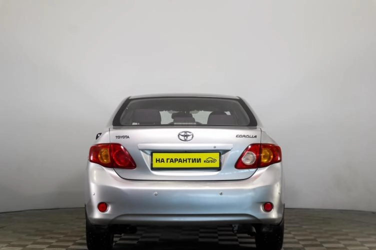 Toyota Corolla 5 из 6