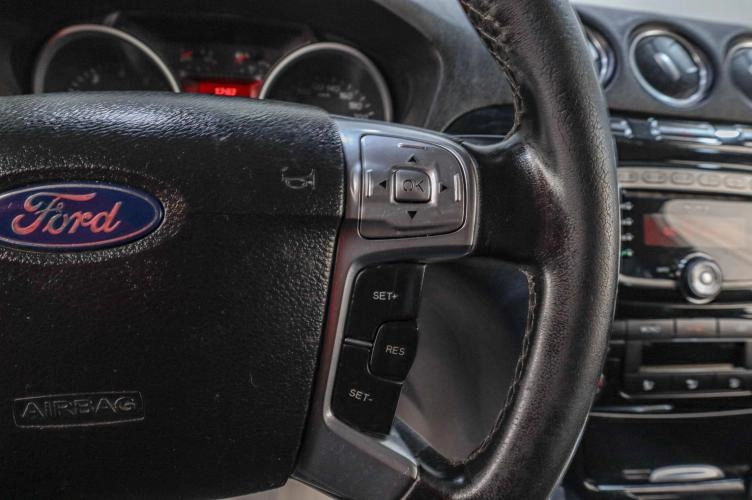 Ford Galaxy 11 из 18
