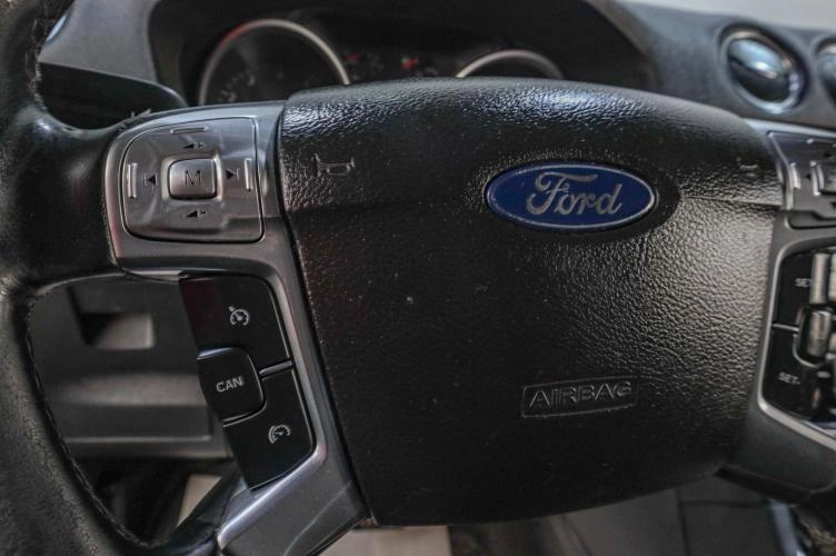 Ford Galaxy 10 из 18