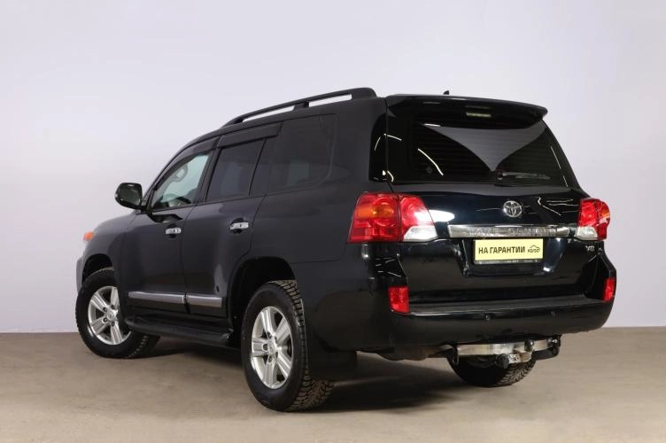 Toyota Land Cruiser 4 из 5