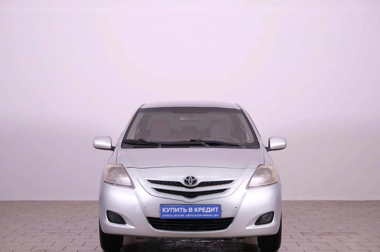 Toyota Yaris 2 из 21