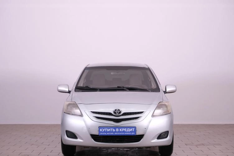 Toyota Yaris 2 из 5