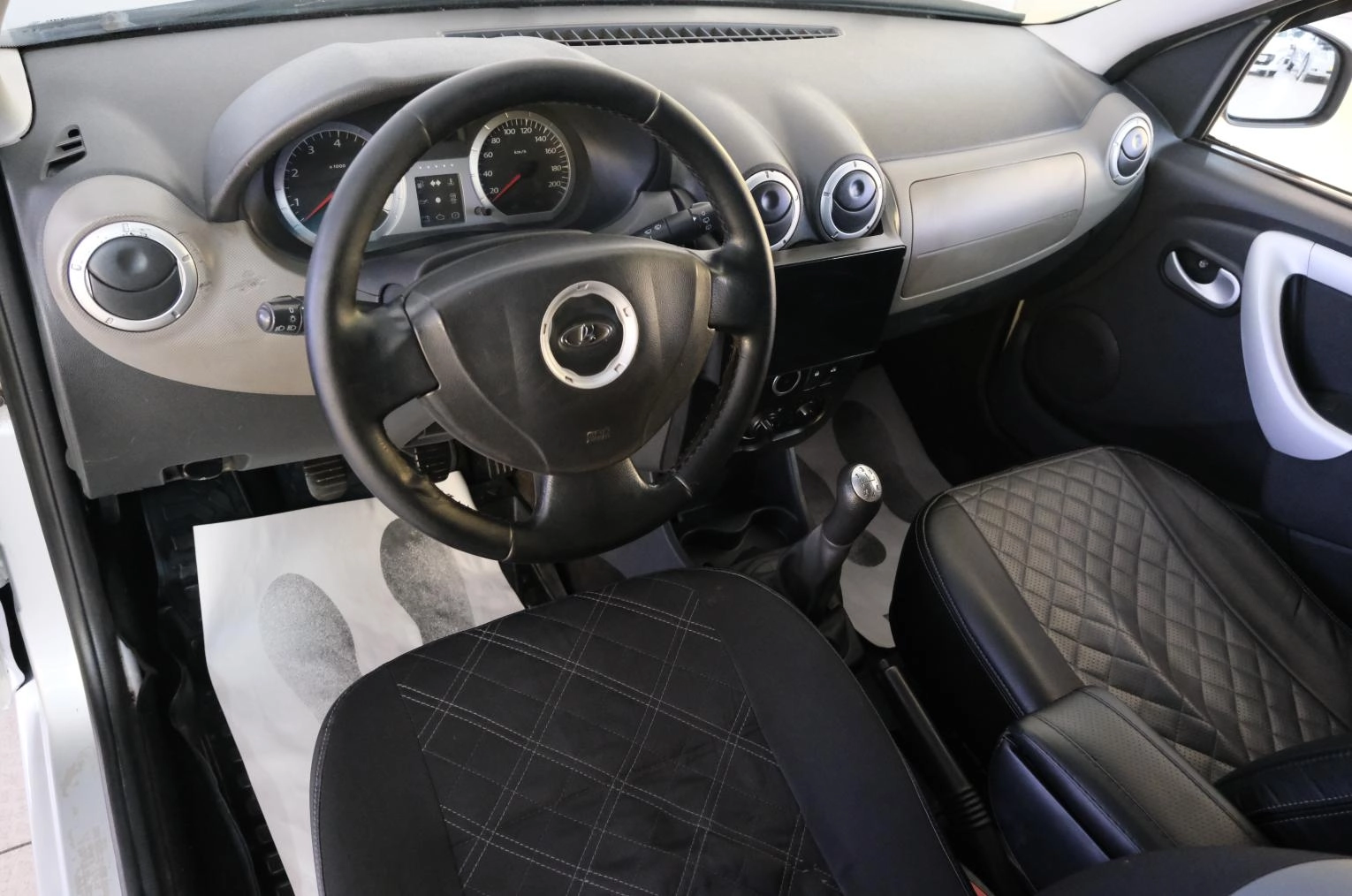 ВАЗ (LADA) Largus 8 из 17