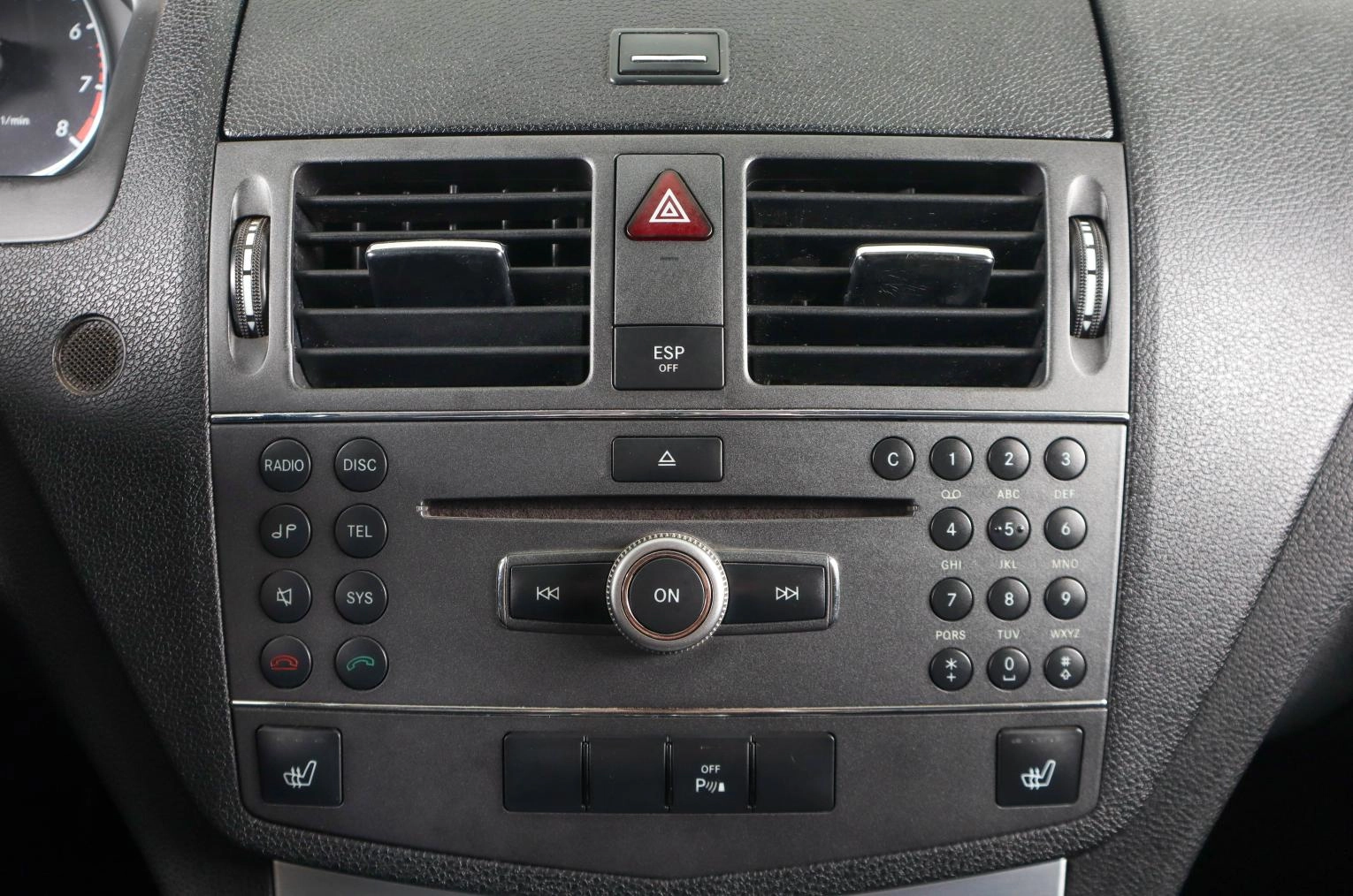 Mercedes-Benz C-класс 19 из 25