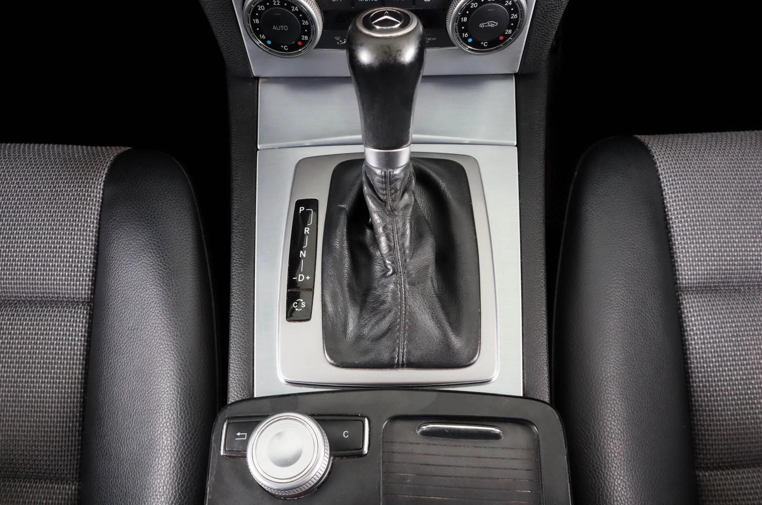 Mercedes-Benz C-класс 21 из 25
